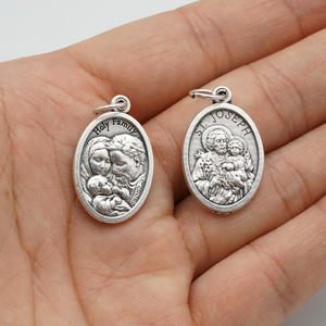 Accesorios de joyería católica Color plata Saint Medal Holy Family Pendant Opp Bag Aleación religiosa plateada - Product Image 1