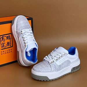 Chaussures décontractées pour hommes en cuir de crocodile 100% blanc avec semelle épaisse |   Chaussures de marche confortables haut de gamme de luxe - Product Image 4