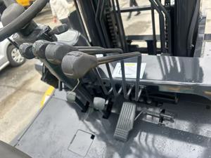 Used KOMA-TSU FD70 7 Ton Diesel <b>Forklift</b> Truck, Original Japan Counterbalance <b>Forklift</b> For Port Heavy Cargo Handling - Product Image 3
