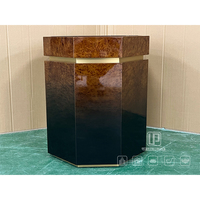 Table d'appoint hexagonale de luxe la plus vendue, placage de bois de ronce, finition dégradée, accent métallique doré, pour villa, hôtel, salon