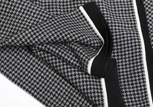 Écharpe en cachemire <span class=keywords><strong>pied</strong></span>-<span class=keywords><strong>de</strong></span>-<span class=keywords><strong>poule</strong></span> <span class=keywords><strong>de</strong></span> mode <span class=keywords><strong>de</strong></span> luxe <span class=keywords><strong>de</strong></span> concepteur 100% étoles personnalisées hiver femmes en plein air écharpes chaudes en cachemire châle - Product Image 6