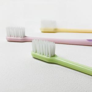UUYP <span class=keywords><strong>Brosse</strong></span> à dents de luxe délicate pour les gencives, jetable, écologique, à poils <span class=keywords><strong>extra</strong></span> doux, nettoyage oral avancé, nettoyage oral en vrac pour la maison - Product Image 4