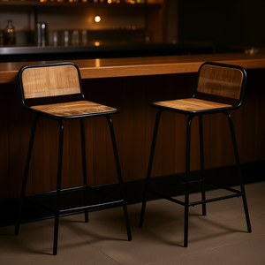 Ensemble de 2 tabourets de bar en bois naturel et métal noir, design industriel moderne pour usage commercial, mobilier de bar durable - Product Image 2
