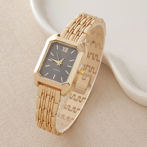 <span class=keywords><strong>Orologio</strong></span> da <span class=keywords><strong>donna</strong></span> al quarzo da <span class=keywords><strong>donna</strong></span> rettangolare di moda con Design <span class=keywords><strong>dorato</strong></span> nuovo <span class=keywords><strong>orologio</strong></span> da <span class=keywords><strong>donna</strong></span> - Product Image 3