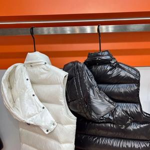 Nuevo Chaleco de Alta Gama Europeo con Capucha y Cuello Alto, Marca M, para Hombre y Mujer, Diseño Informal y Versátil, Chaleco de Plumón para Invierno - Product Image 5