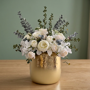 Vase à fleurs en métal martelé artisanal, finition dorée, centre de table décoratif, décoration moderne pour la maison, support pour plantes - Product Image 3