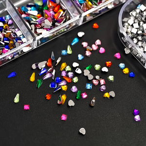 12 Rejillas <span class=keywords><strong>de</strong></span> Diamantes Planos Mini <span class=keywords><strong>de</strong></span> Colores Mezclados <span class=keywords><strong>con</strong></span> Diamantes Blancos Súper Brillantes para <span class=keywords><strong>Uñas</strong></span> - Proveedor Profesional - Product Image 4