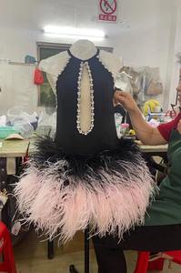 <span class=keywords><strong>QUEENS</strong></span> GOWN Princesa Falda corta Vestido Halter Rosa Pluma de avestruz Traje de escenario Vestido Desfile de moda Vestido de noche de lujo - Product Image 5