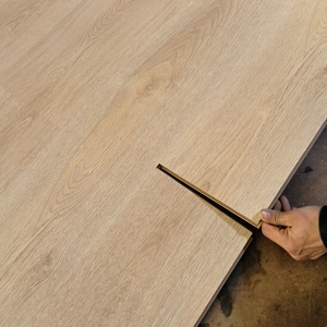 Mejor <span class=keywords><strong>Precio</strong></span> en Piso <span class=keywords><strong>Laminado</strong></span> de Madera Resistente al Agua, Ac4 <span class=keywords><strong>Ac5</strong></span>, 12mm 8mm, HDF Clase, Piso <span class=keywords><strong>Laminado</strong></span> de Alto Brillo - Product Image 3
