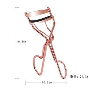 Ensemble recourbe-cils en acier inoxydable or rose avec logo personnalisé, pince à épiler oblique et pince à sourcils – Outil de beauté à marque privée - Product Image 3