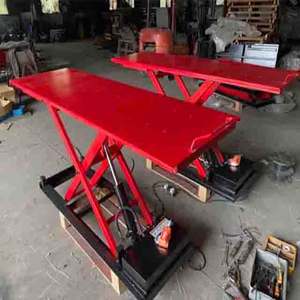 <span class=keywords><strong>Elevador</strong></span> Compacto para Motocicletas de 400 kg, Diseño Plegable y Universal para Scooters/Motos de Calle - Product Image 1