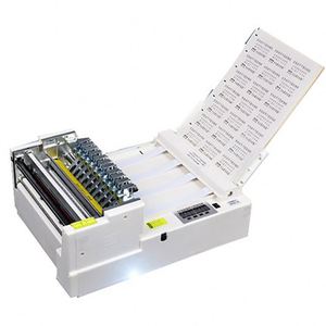 Máquina de corte y troquelado de etiquetas autoadhesivas de medio papel A4, de escritorio, de modo único, con alimentación automática, 7000 cortes/hora, económica - Product Image 1