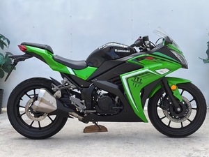 <span class=keywords><strong>Moto</strong></span> Essence <span class=keywords><strong>Kawasaki</strong></span> <span class=keywords><strong>Mini</strong></span> Ninja d'Occasion avec Moteur 400cc - Motos Sportives - Product Image 4