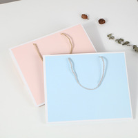 Sac cadeau en carton blanc simple et tendance, estampé à chaud, pour sacs à main et vêtements, emballage shopping rose