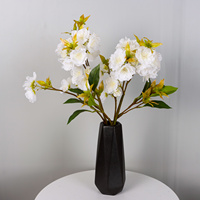 Branche de cerisier artificielle blanche, fausse branche de sakura avec feuilles vertes pour vase, décoration de maison, mariage, printemps