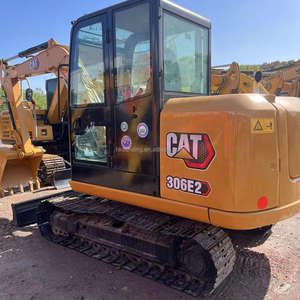 Excavatrice sur chenilles hydraulique 306E d'occasion du Japon, 99 % neuve, 6 tonnes, moteur puissant, petite mini, certifiée EPA CE, à vendre - Product Image 2