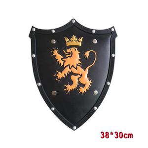 מגן שחור מימי הביניים סִגְנוֹן עם סמל אריה מוכתר בנושא ליל כל הקדושים ילדים מעמידים פנים משחק קרב צעצוע בטוח קוספליי קל משקל - Product Image 1