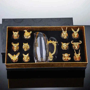 Top bán handmade Biểu tượng tùy chỉnh Trung Quốc Zodiac Borosilicate Glass <span class=keywords><strong>Wine</strong></span> cup Dispenser <span class=keywords><strong>Set</strong></span> - Product Image 1
