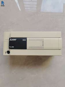 PLC FX3U-64MT/ES-A de 32 Entradas y 32 Salidas con Salida de Transistor para Automatización Industrial - Product Image 1