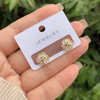 Nouveau à la mode cuivre plaqué or 18 carats diamant intégré Zircon fleur boucles d'oreilles multi-style cadeau pour dames tenue quotidienne