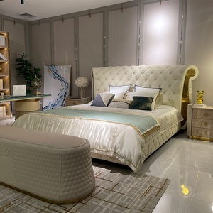 เตียงคู่ขนาดคิงไซส์ ดีไซน์หรูหราสไตล์อิตาลี ทำจากทองเหลืองและหนัง สำหรับงานแต่งงานในวิลล่าหรู  ขายส่งเตียงโรงแรม DIVANO-8940 เตียงโรงแรมหรู D - Product Image 3