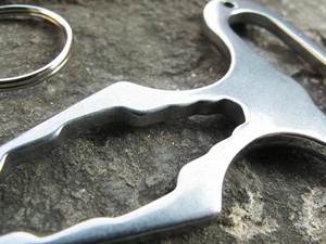 Thép không gỉ đa công cụ tự vệ gai Cắm Trại Ngoài Trời sinh tồn đa chức năng cờ lê Dụng cụ mở - Product Image 6