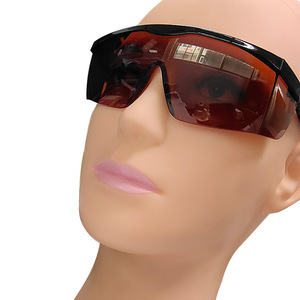 Lunettes de soleil de protection unisexes, monture noire, protection UV 100%, réglables pour la protection solaire, K.16 - Product Image 1
