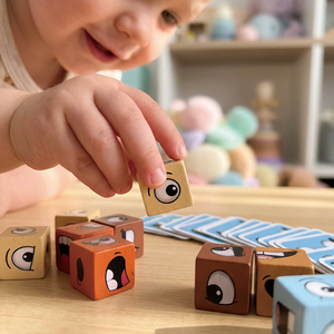Jeu de société éducatif Montessori en bois pour enfants : Blocs d'expressions familiales à assortir, jeu de cubes à expressions changeantes pour enfants - Product Image 3