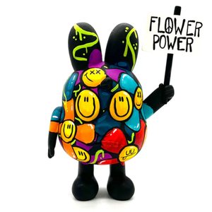 Juguete de Vinilo PVC Personalizado de Fábrica, Diseño Redondo de Conejo con Graffiti, Bloques de Color, Cara Sonriente y Flor, para Decoración del Hogar, Auto, Oficina y Escritorio - Product Image 2