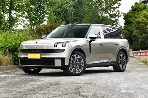 Superventas Lynk & Co Automobile 2025 New Energy Plug-In Hybrid SUV de 5 puertas y 6 plazas para la familia para Lynk & Co 900 en venta - Product Image 3