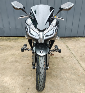 <span class=keywords><strong>Moto</strong></span> sportive <span class=keywords><strong>de</strong></span> <span class=keywords><strong>course</strong></span> à essence 400cc d'occasion - Product Image 4
