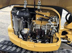 Mini-excavatrice 5 tonnes d'occasion CAT305, machine de construction, excavatrice sur chenilles Caterpillar 305 d'occasion avec accessoire tarière, certifiée CE - Product Image 4