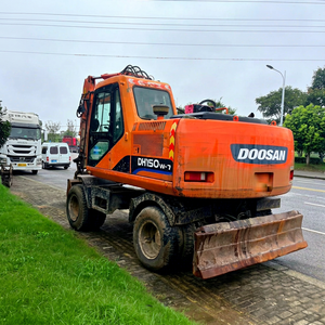 Excavatrice d'occasion d'origine coréenne, Doosan DH150 d'occasion, excavatrice sur pneus en stock - Product Image 1