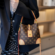 Bolso de Hombro Tipo Cubo para <span class=keywords><strong>Mujer</strong></span>, Diseño Único y Popular, con Estampado, Bandolera, Venta Caliente, Venta al por Mayor de Fábrica - Product Image 4