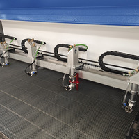 Machine de découpe laser CO2 professionnelle 150W à quatre têtes 1325 pour panneaux en bois et en acrylique
