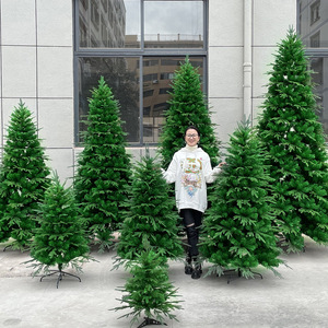 Árbol de <span class=keywords><strong>Navidad</strong></span> Gigante de 13 Pies (4 m) de PE y PVC, Hojas de Pino Verde Artificiales, Suministros Modernos para Decoración Navideña - Product Image 2