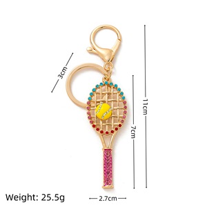 Porte-clés en alliage en forme de chaussure de ballet avec perles colorées créatives, lettres, pompons, raquettes, strass et fleurs, modèle 2026, très tendance - Product Image 5