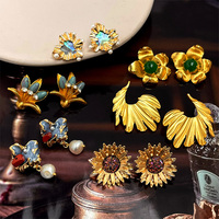 Pendientes de Cobre de Diseño Divertido y Elegante, Material Premium, Venta al por Mayor de Fábrica, Brincos Geométricos de Moda