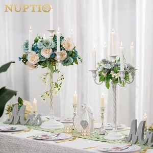 Candelabro di Lusso in Metallo a 5 Bracci, Portacandele Alto per Centrotavola Matrimoniale, Decorazione Natalizia per la Casa - Product Image 3