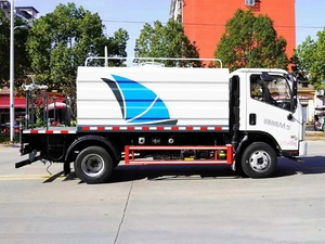 Global Distribution Foton 4X2 7CBM Water Carrier Truck for Landscape <b>Irrigation</b> and Emergency Water Supply - Product Image 6
