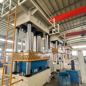 High Capacity Automatic Hydraulic Wood Recycling Pallet Molding & Press Machine with Wood Crusher for Sale - Product Image 5