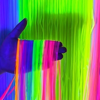 Nicro Nouveau Design 1*2m Rideaux à Franges en Feuille PET Fluorescente Couleurs Arc-en-ciel, Accessoires de Décoration de Fond, Décorations de Fête Néon