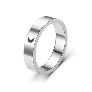 Anillo De Acero Inoxidable Anillo De Pareja De Acero De Titanio Anillo <span class=keywords><strong>Sol</strong></span> Luna <span class=keywords><strong>Sol</strong></span> Y Luna Amor Pareja Anillo De Bodas Para Mujeres - Product Image 3