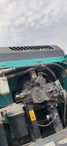 Excavatrice Kobelco SK495 d'occasion de bonne qualité, avec accessoires : pince, tarière, brise-roche, certifiée CE. - Product Image 6