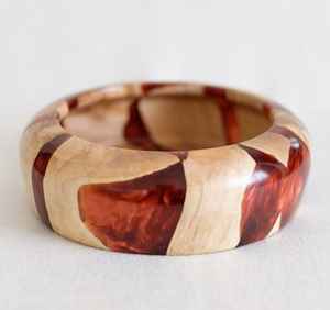 Handmade Resin Wooden Bowl Combining Rustic Wood Charm And Artistic Resin Design Ideal For Elegant Home <b>Decor</b> And Daily Utility - Product Image 3