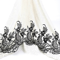 Tissu en mousseline tricoté à pois avec broderie en dentelle ; 100 % polyester résistant à l'abrasion pour robes, vêtements, garnitures de bagages ; Maison