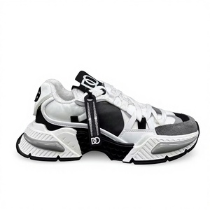 Chaussures de sport tendance de style américain, marque de luxe, semelle épaisse, respirantes, chaussures de marche rehaussantes - Product Image 1