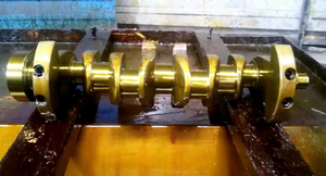 เพลาข้อเหวี่ยงเครื่องยนต์ดีเซล 0293-1050,0415-3222 สำหรับ DEUTZ F4L913 - Product Image 4