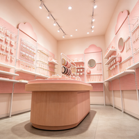Comptoir d'exposition mural moderne et attrayant pour bijoux et accessoires de mode, avec éclairage LED, dimensions personnalisables, en MDF et métal