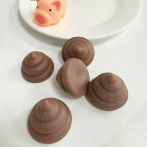 Jouets farfelus et originaux anti-stress en forme de caca, idéaux pour les collègues de bureau - Product Image 5
